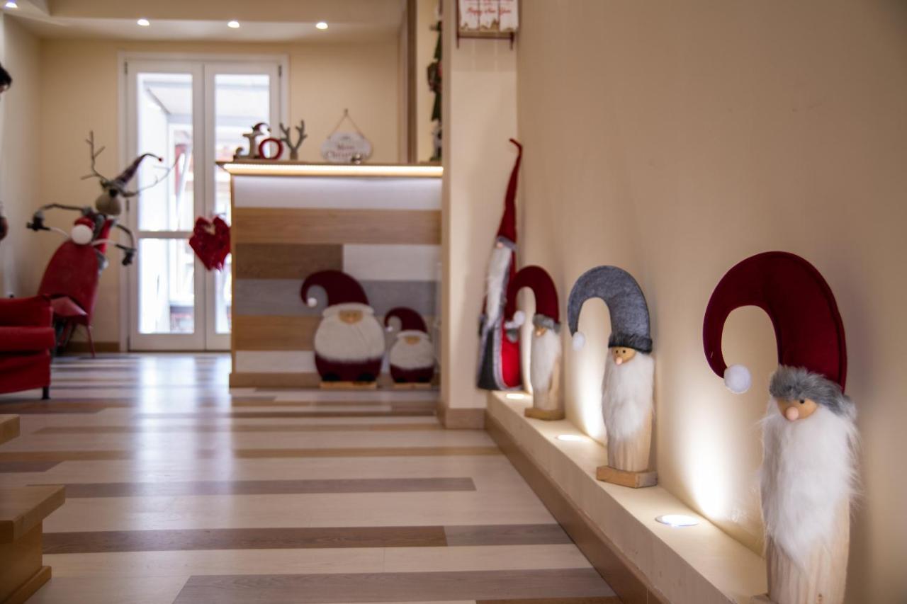 Hotel Abete Bianco - Del Natale